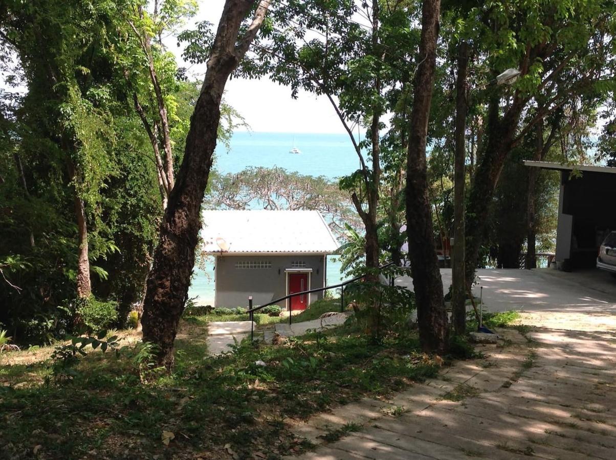 Koh Sirey Beachfront Pool Villa Phuket Exterior foto